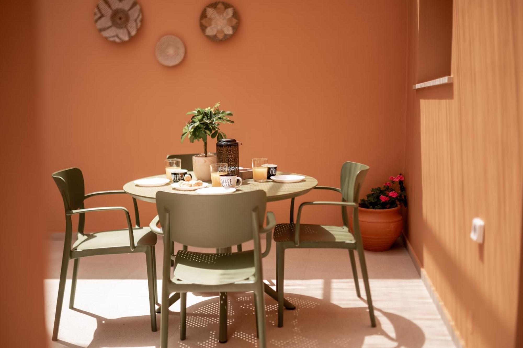 Arch Home, Luxury With Private Parking Vakantiehuis *